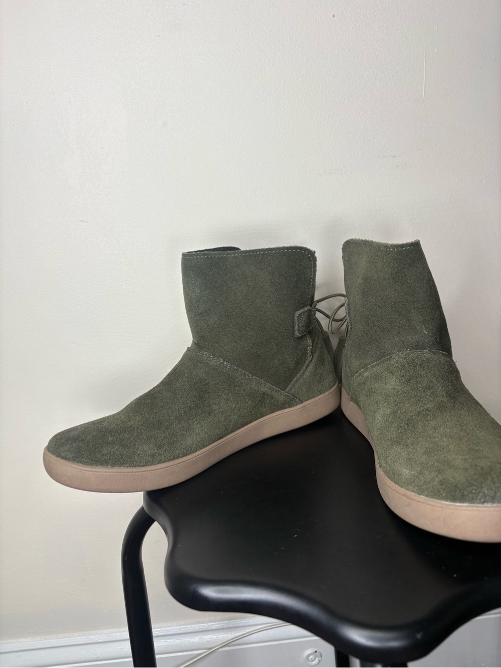 Koolaburra by UGG Skyller Loafer Boot Sneaker - Picture 6 of 8